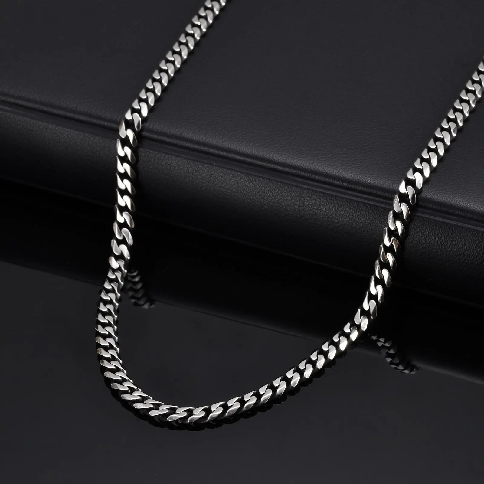 Retro Oxidised Cuban Link Chain Necklace