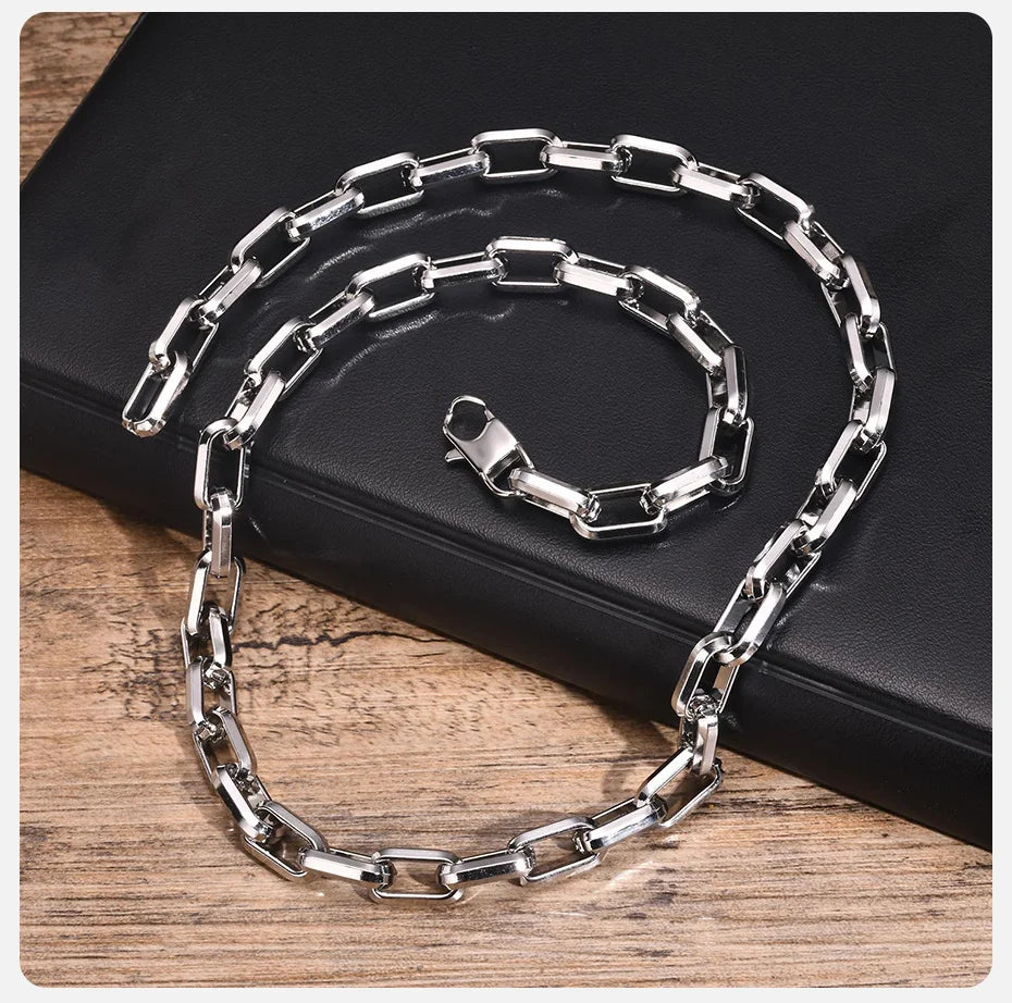 Chunky Rectangular Chain Choker Necklace