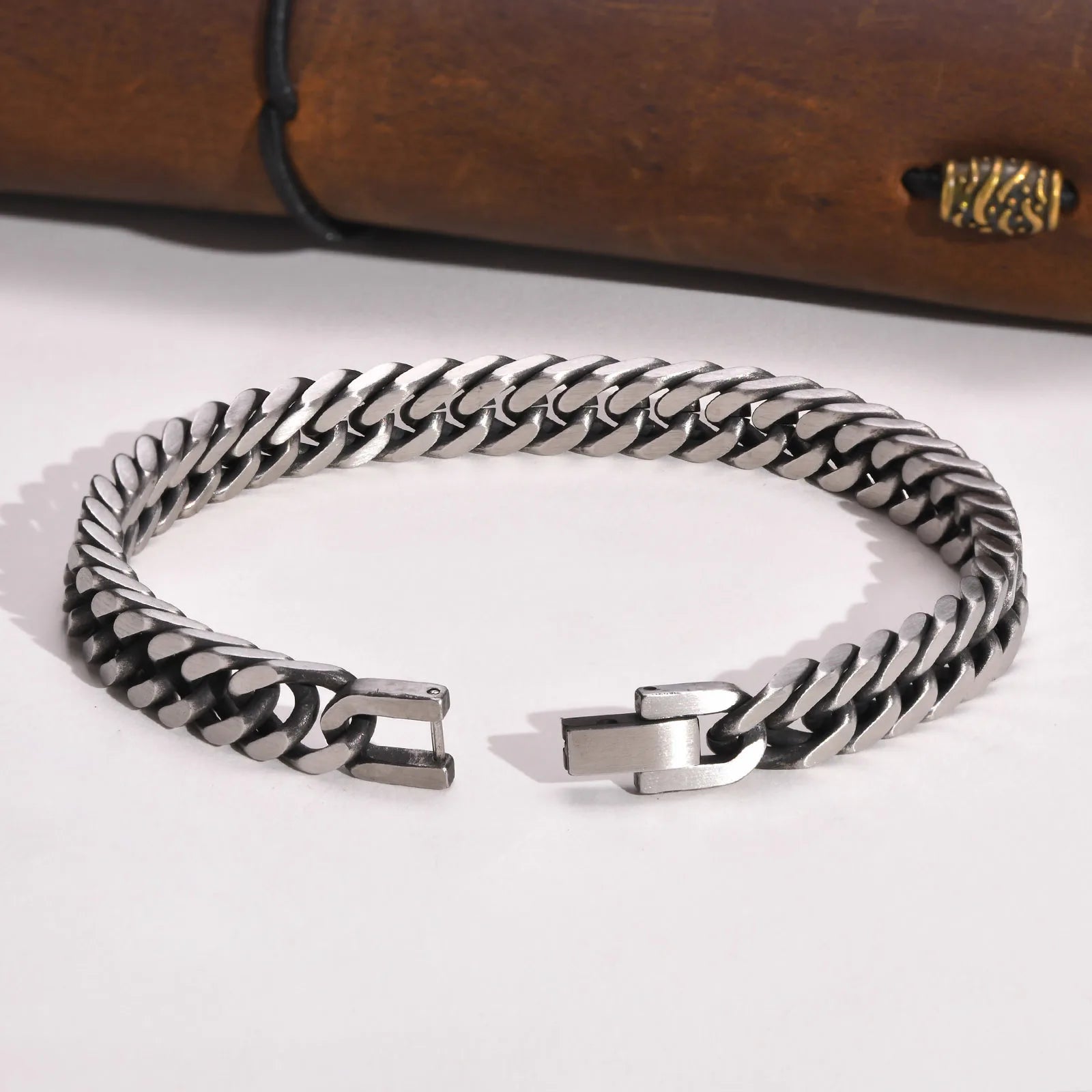 Retro Curb Dome Chain Bracelet