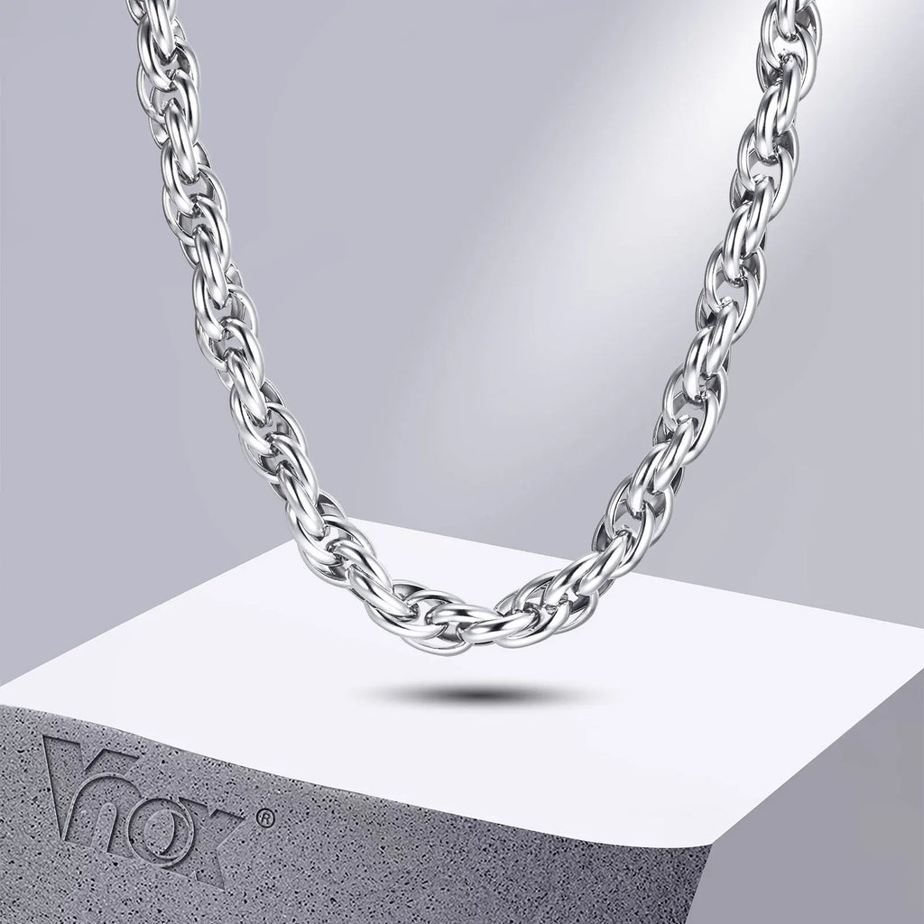 Bold Twisted Link Chain Necklace
