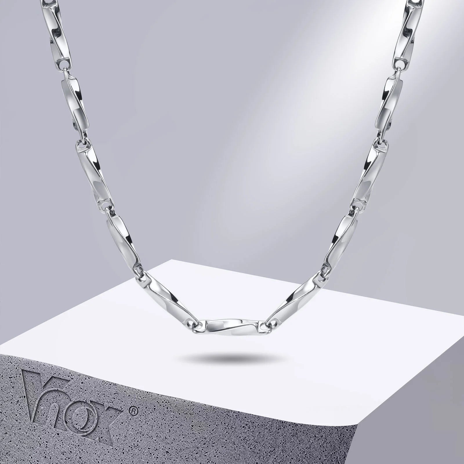 Mobius Twisted Bar Link Chain Necklace