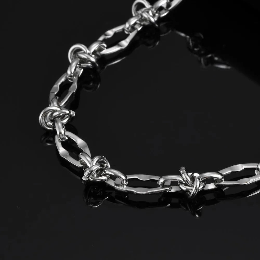 Thorn Knot Geometric Chain Choker