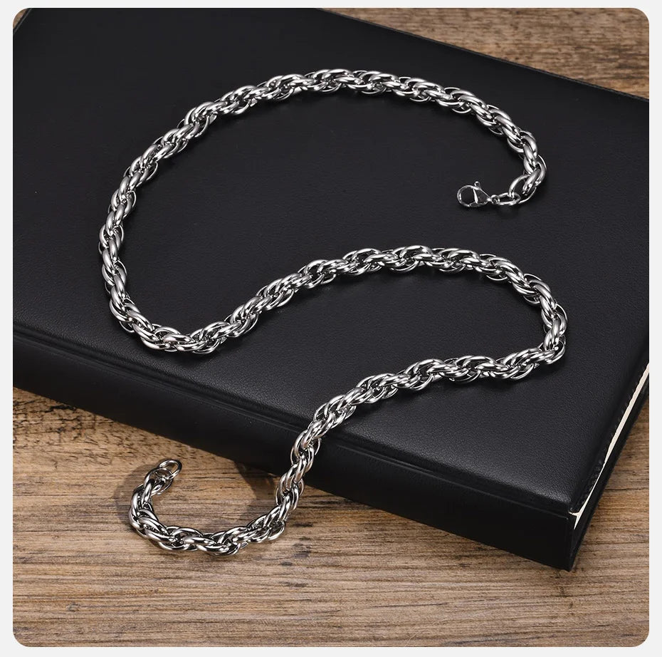 Bold Twisted Link Chain Necklace