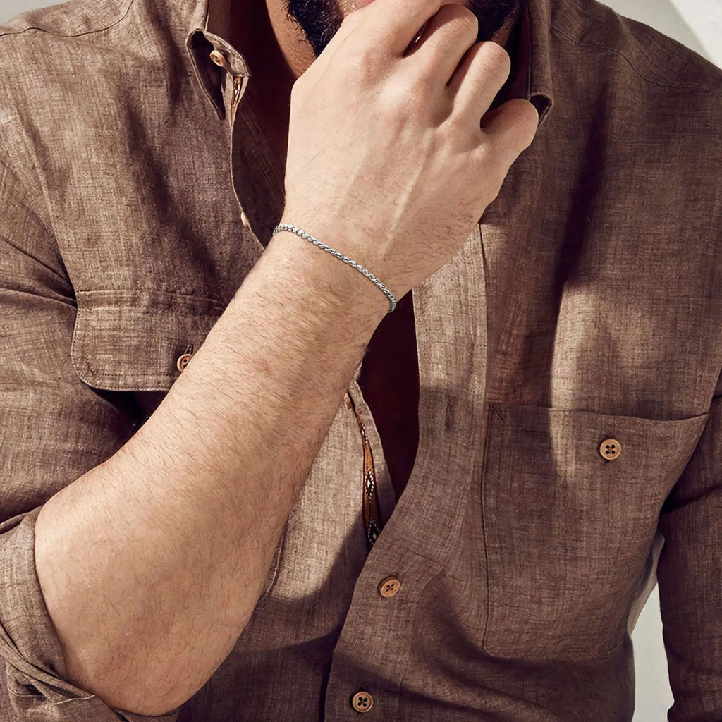 2.5mm Slim Twisted Snake Chain Bracelet