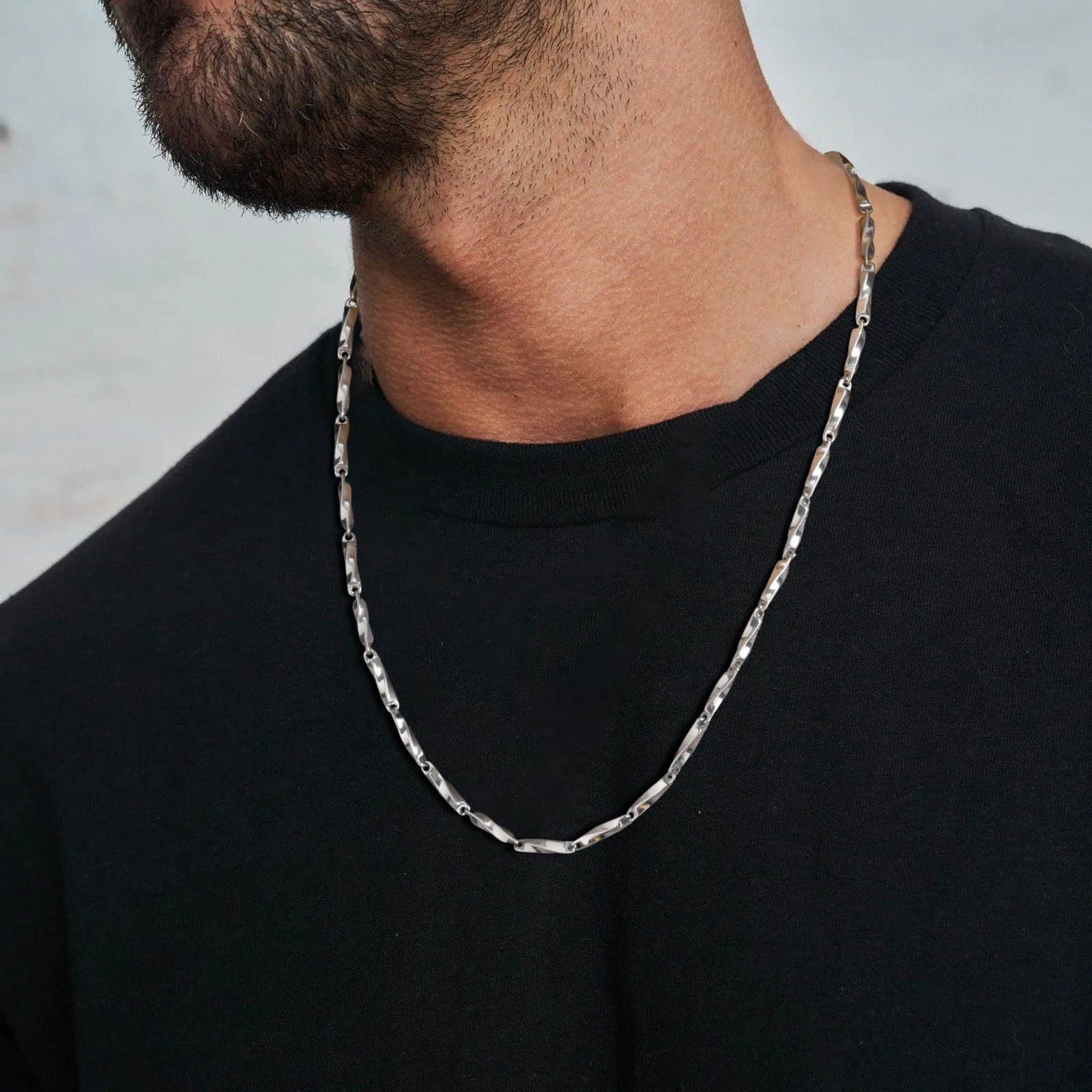 Mobius Twisted Bar Link Chain Necklace